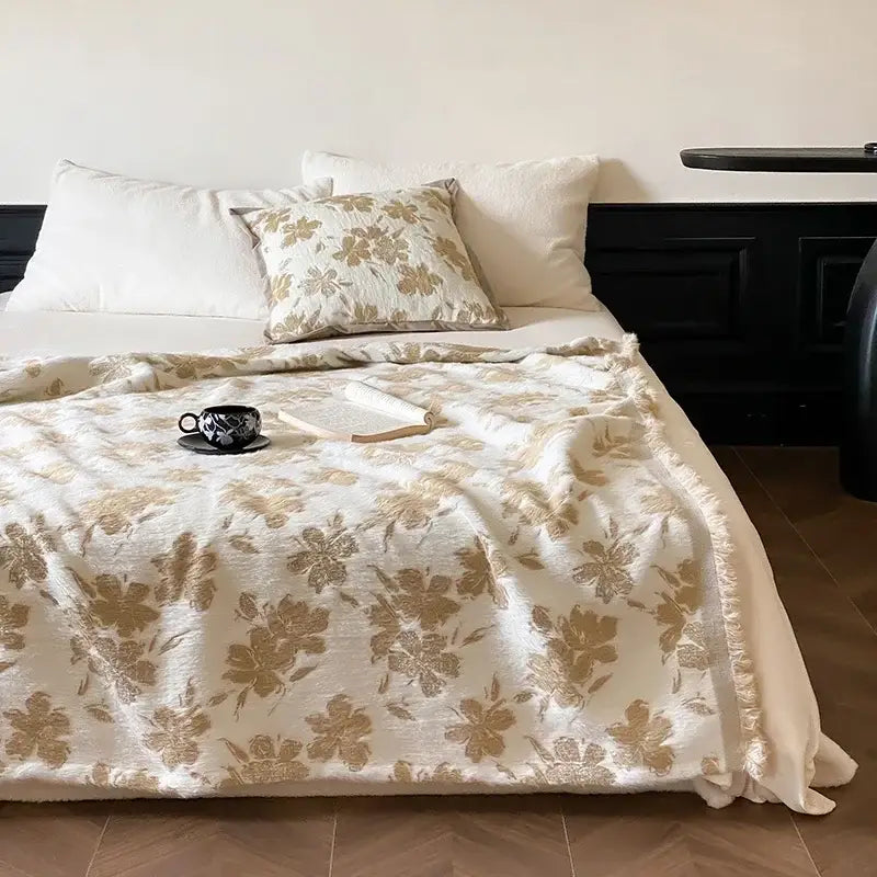 Luxe mink fur jacquard white & black floral blanket bedroom throw