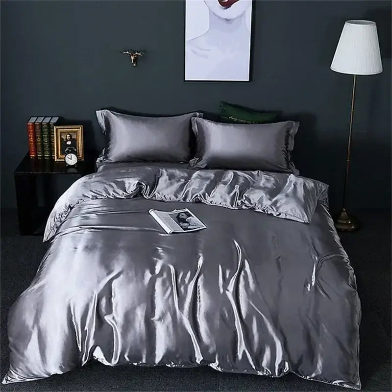Luxurious purple mulberry silk bedding set for bedroom comfort