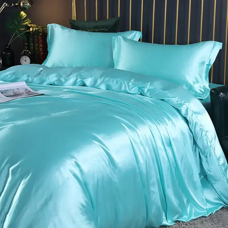Luxurious crimson satin bedding set – bedroom duvet cover and sheets