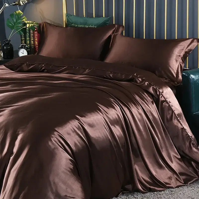 Luxurious crimson satin bedding set – bedroom duvet cover and sheets