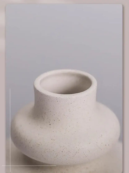 Ins style cream ceramic spiral vase living room decor