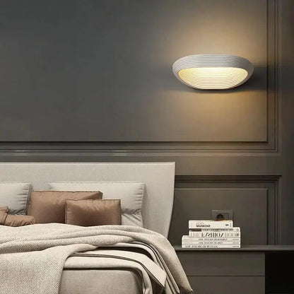 Modern minimalistic wall sconces – living room curved ridged lighting
