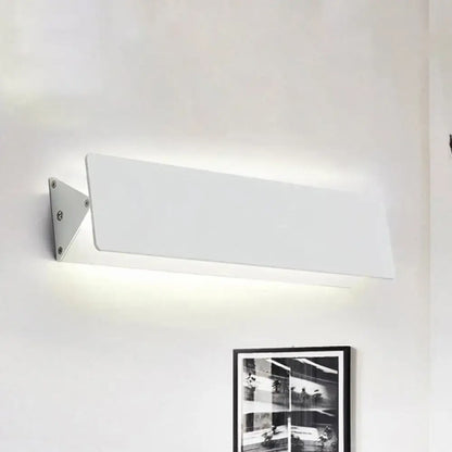 Modern white linear led wall light outdoor direct wired electric