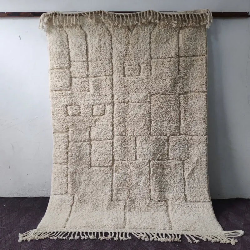 Plush cream beni ouarain moroccan handmade rug bedroom decor