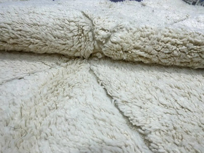 Handmade beni ouarain cream diamond rug bedroom fringed decor