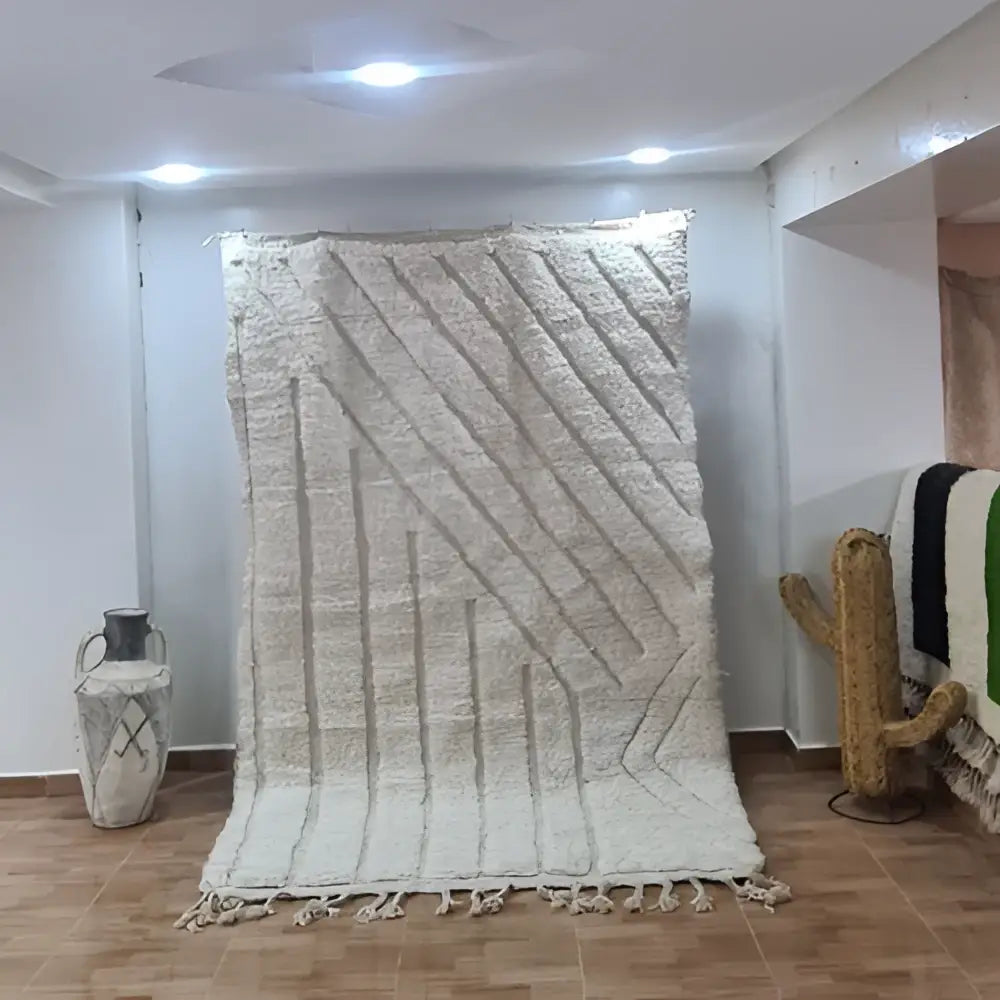 Authentic moroccan beni handwoven cream rug bedroom decor