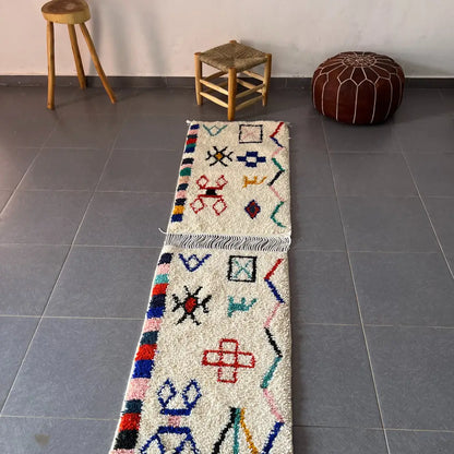 Beige geometric moroccan handmade beni ouarain rug bedroom decor