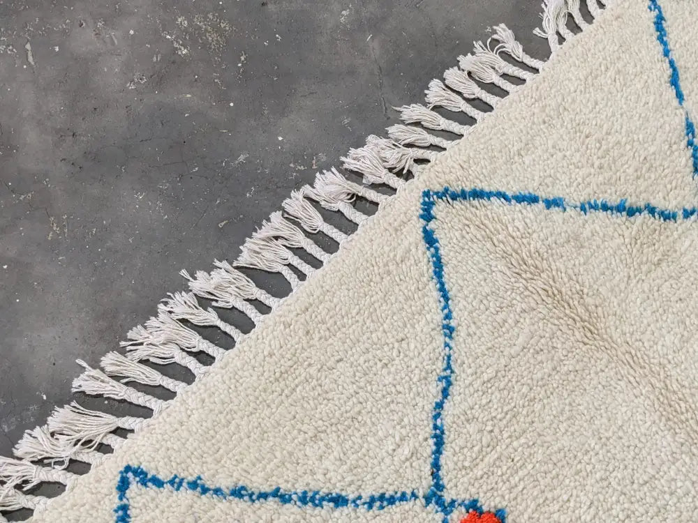 Handmade moroccan cream geometric pure natural wool rug bedroom