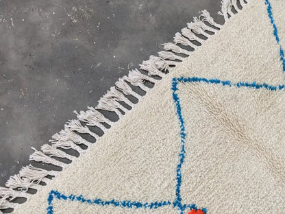 Handmade moroccan cream geometric pure natural wool rug bedroom