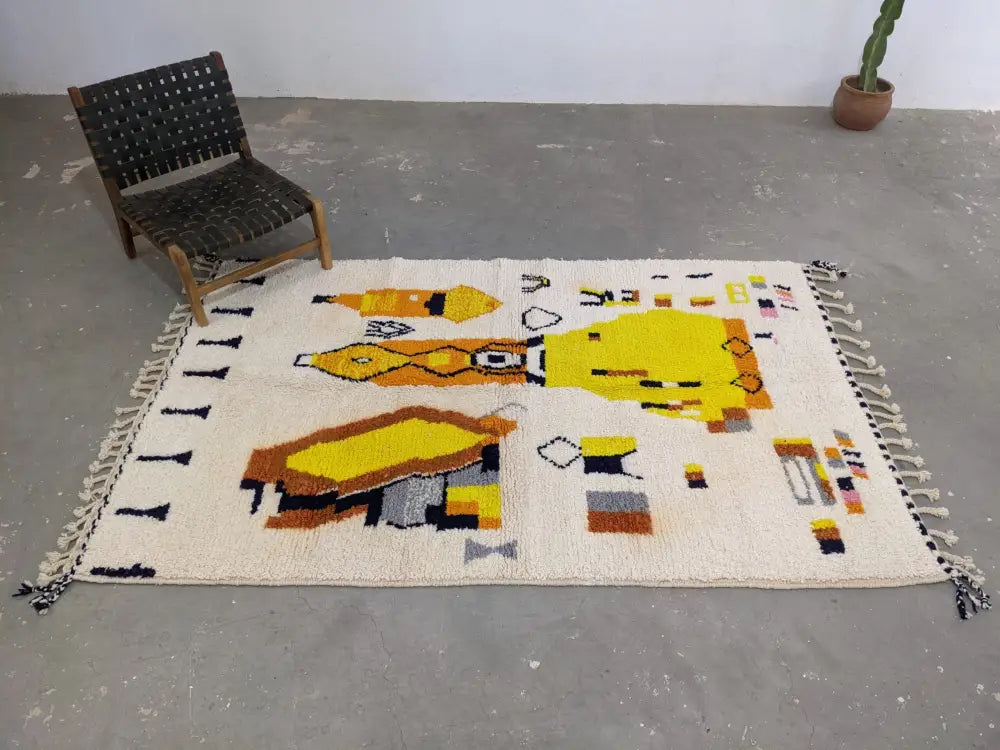 Handmade traditional moroccan azilal rug – cream living room decor