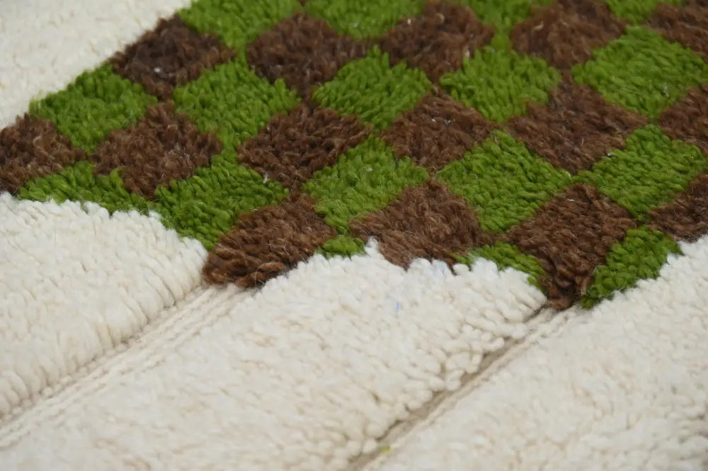 Traditional moroccan handmade cream & green azilal rug bedroom decor