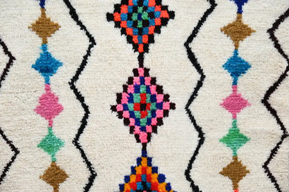 Beige geometric handmade moroccan azilal rug bedroom decor