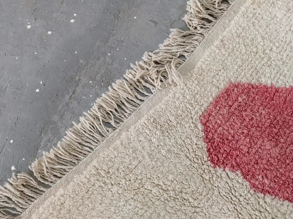 Beige & red moroccan handmade azilal rug living room decor