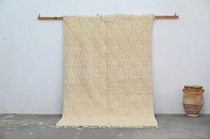 Handmade moroccan azilal cream wool diamond rug for living room