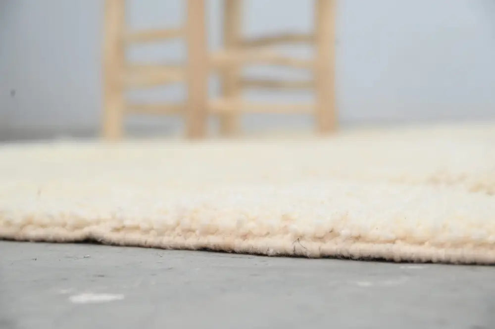 Handmade moroccan azilal cream wool diamond rug for living room