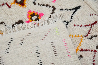 Handmade moroccan azilal rug beige geometric bedroom carpet