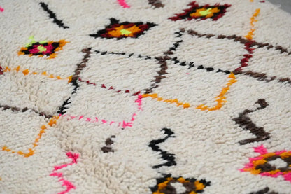 Handmade moroccan azilal rug beige geometric bedroom carpet