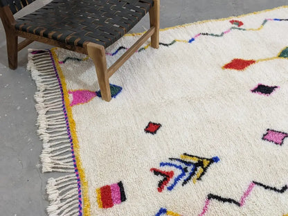 Beige moroccan handmade azilal rug – living room geometric decor