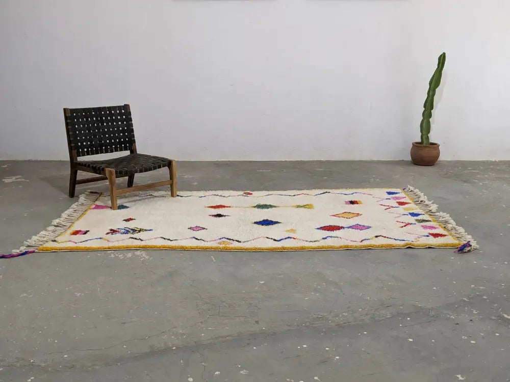 Beige moroccan handmade azilal rug – living room geometric decor