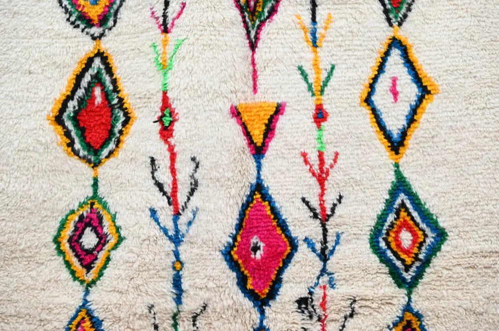 Handmade beige geometric azilal rug bedroom moroccan decor