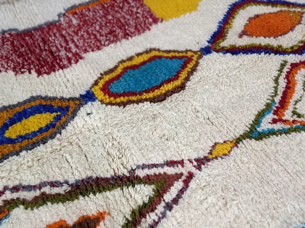 Vibrant cream geometric moroccan handmade azilal rug bedroom decor