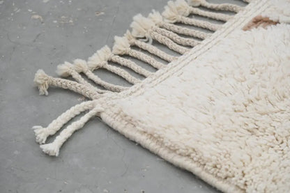 Handmade moroccan beni ouarain rug cream & beige living room carpet