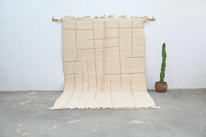 Handmade moroccan beni ouarain beige geometric rug bedroom decor