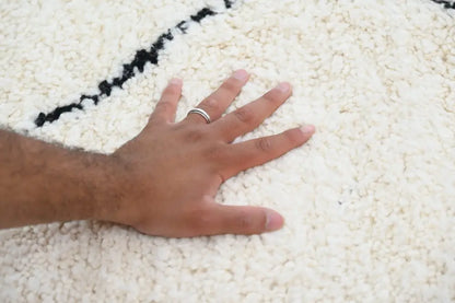 Handmade moroccan beni ouarain carpet cream & black living room rug