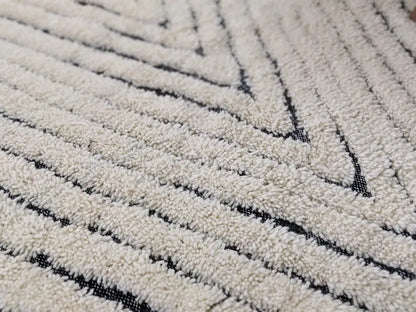 Handmade beni ouarain rug cream & black zigzag bedroom carpet