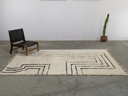 Handmade beni ouarain rug cream & black geometric living room decor
