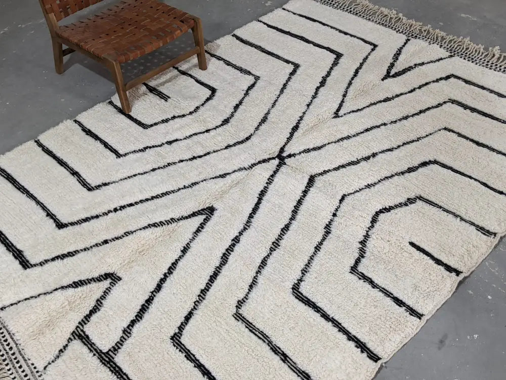 Handmade beni ouarain rug cream & black living room carpet