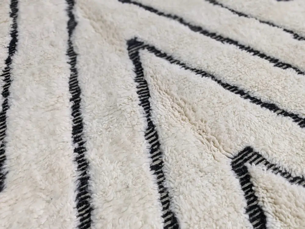 Handmade beni ouarain rug cream & black living room carpet