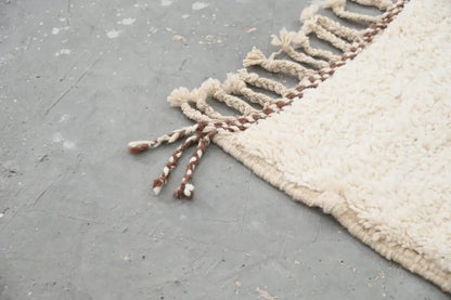 Handmade beige & dark brown beni ouarain rug bedroom geometric decor