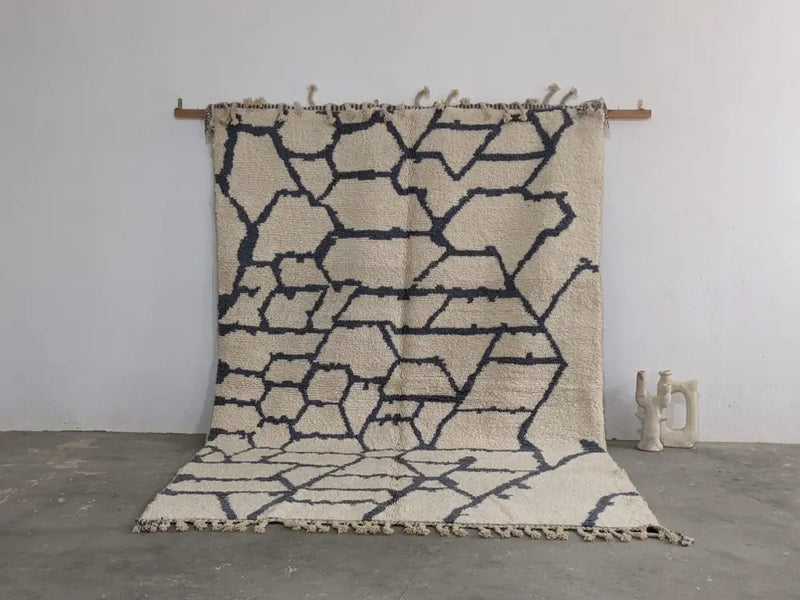 Handmade beige & navy beni ouarain rug living room wool decor