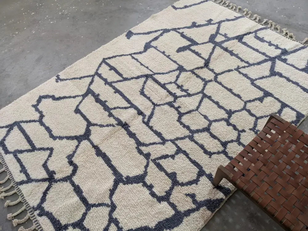 Handmade beige & navy beni ouarain rug living room wool decor