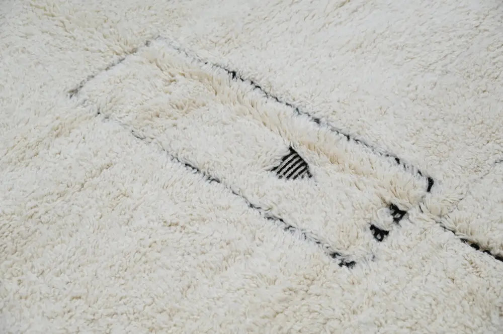 Handmade beni ouarain rug cream & black living room wool decor