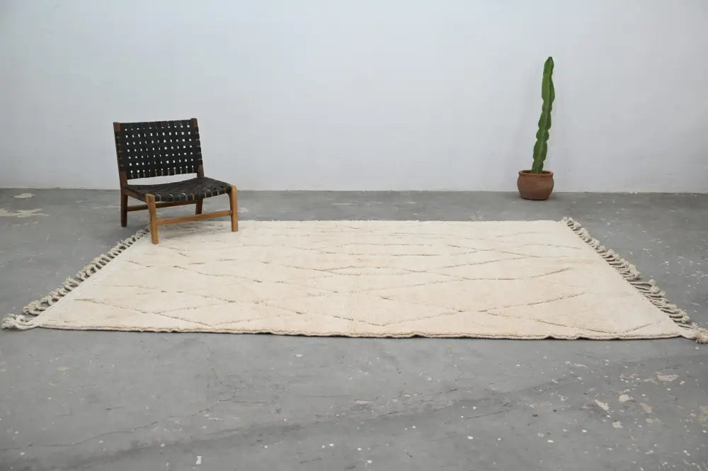 Handmade beige beni ouarain rug – living room geometric decor