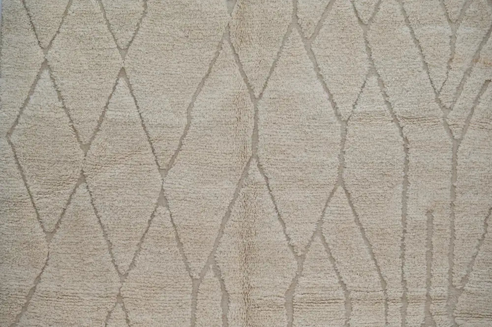 Handmade beige beni ouarain rug – living room geometric decor