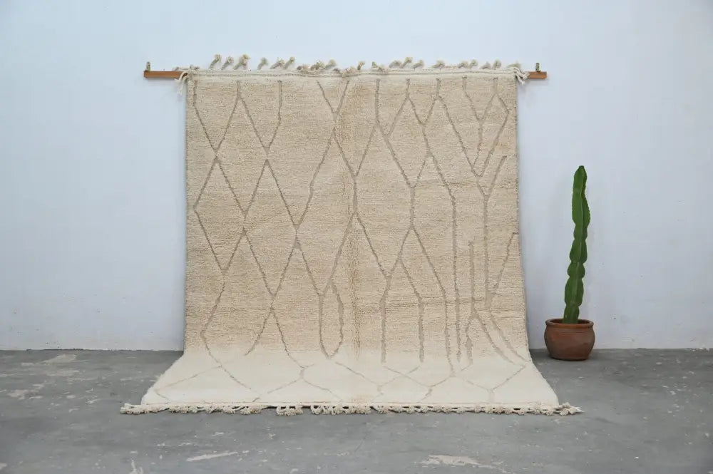 Handmade beige beni ouarain rug – living room geometric decor