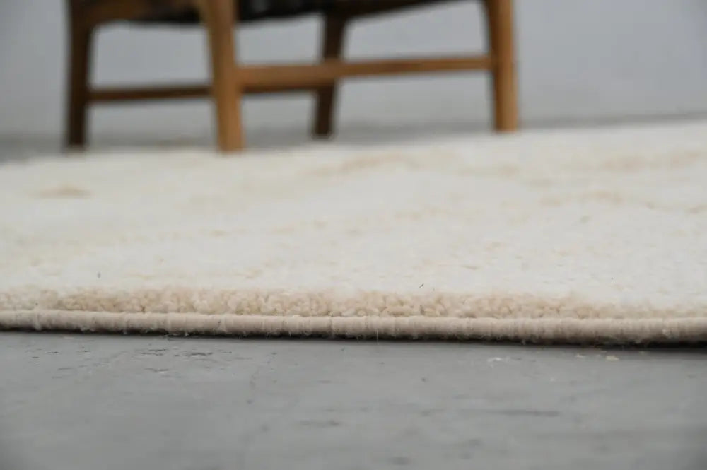 Handmade beige beni ouarain rug diamond pattern bedroom decor