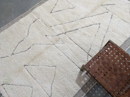 Handmade beige beni ouarain rug – living room geometric decor