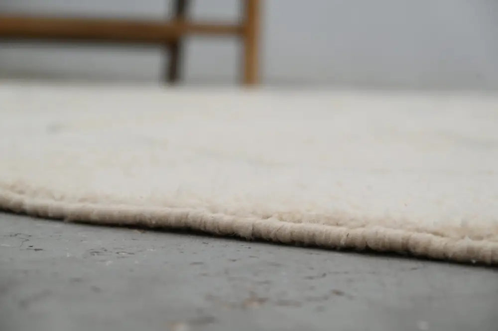 Handmade beni ouarain rug beige & cream geometric bedroom decor