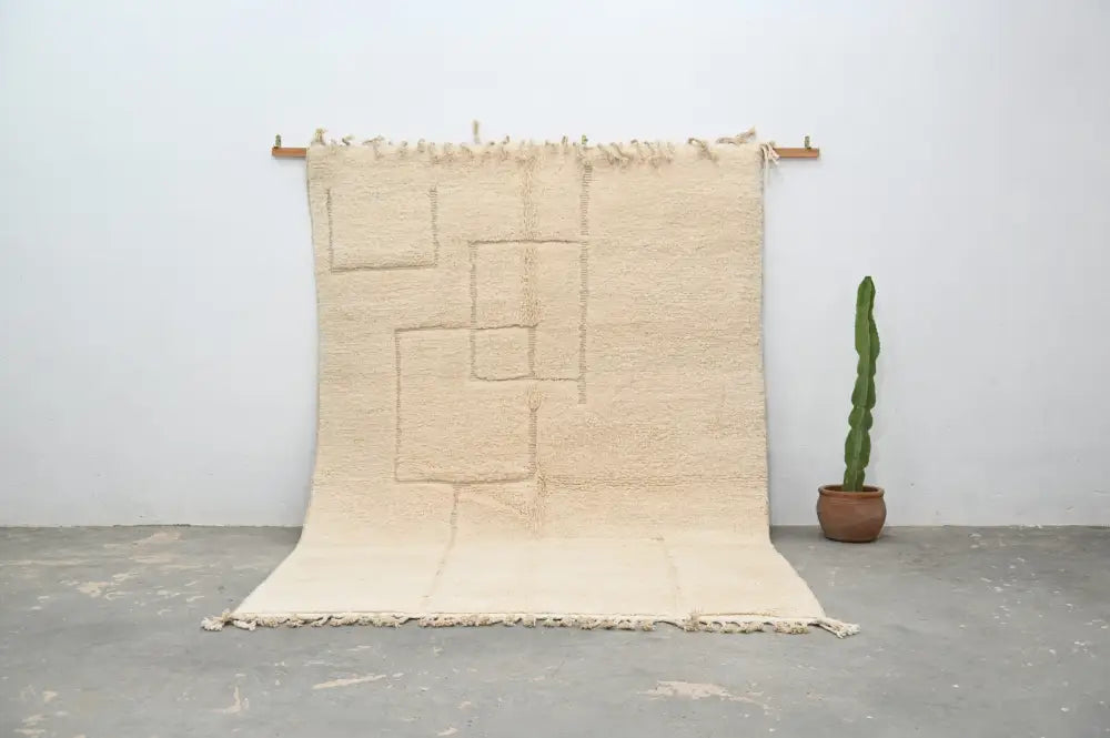 Handmade beige geometric beni ouarain rug bedroom wool decor