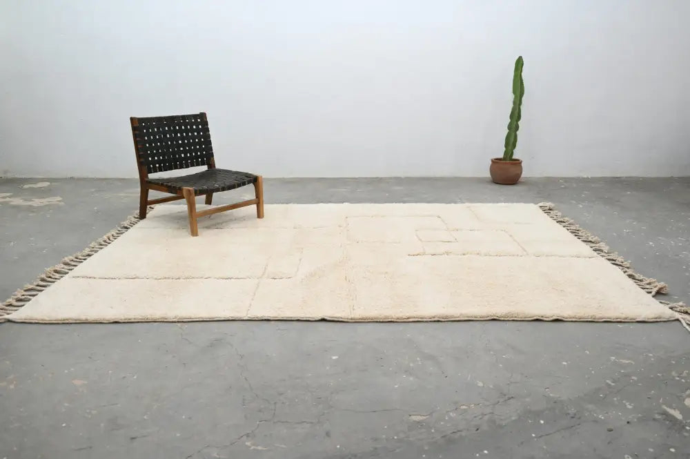 Handmade beige geometric beni ouarain rug bedroom wool decor
