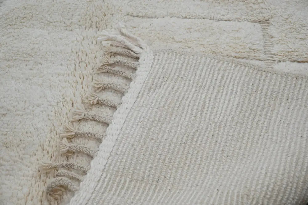 Handmade beige geometric beni ouarain rug bedroom wool decor