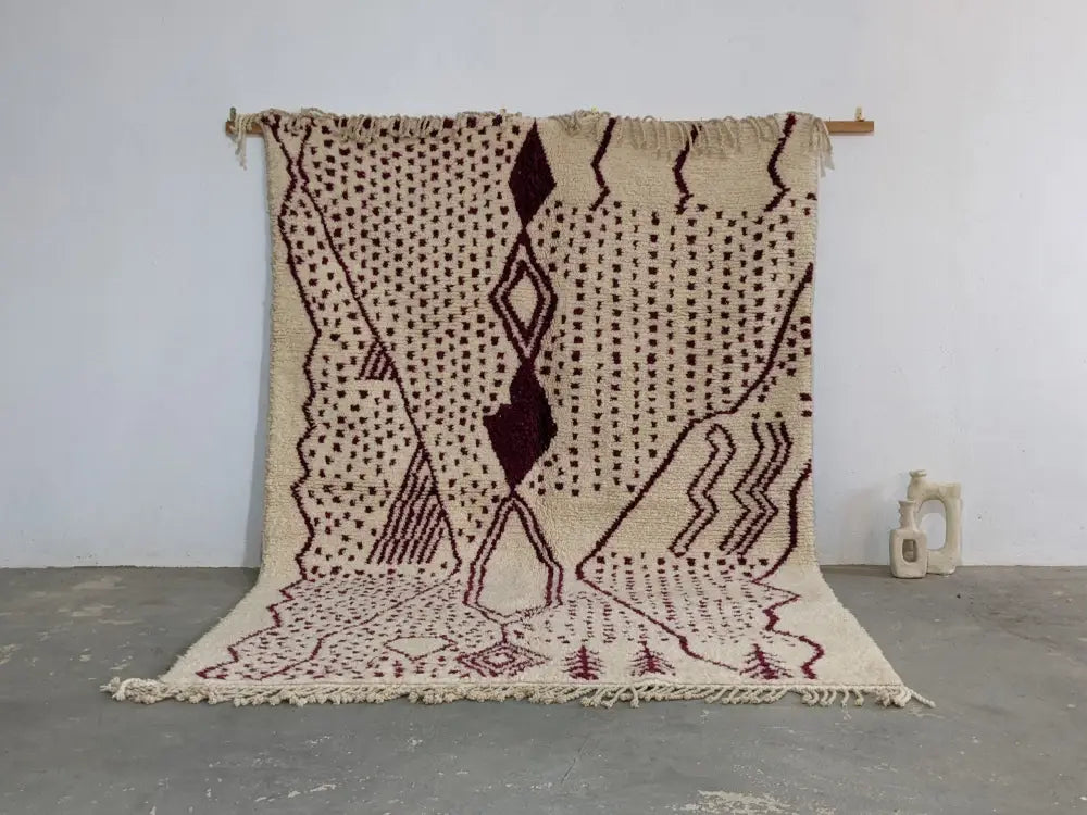 Handmade beige & burgundy beni ouarain rug living room wool decor