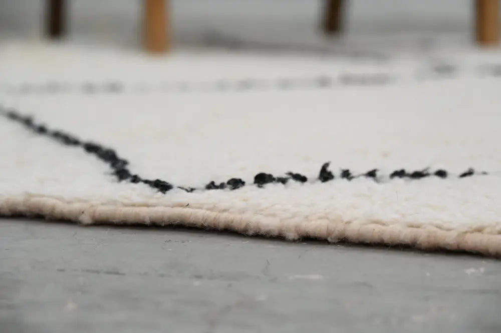 Handmade beni ouarain rug cream & black living room carpet
