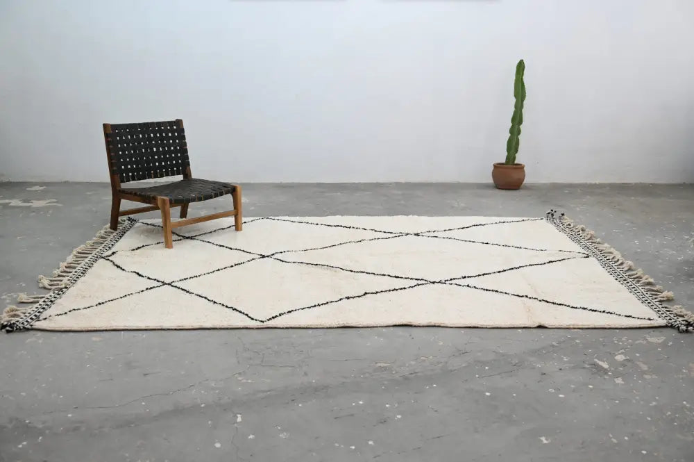 Handmade beni ouarain rug cream & black living room carpet