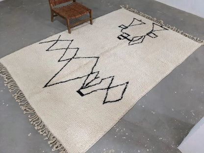 Handmade beige & black beni ouarain rug bedroom wool decor