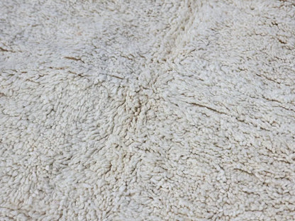 Handmade off white beni ouarain rug bedroom plush wool decor